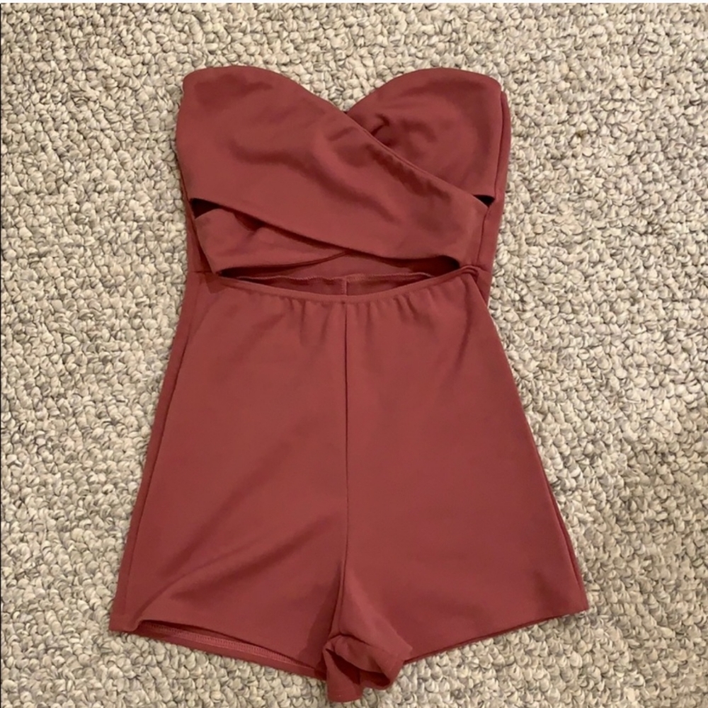 HOLD ⭐Boohoo Romper ⭐